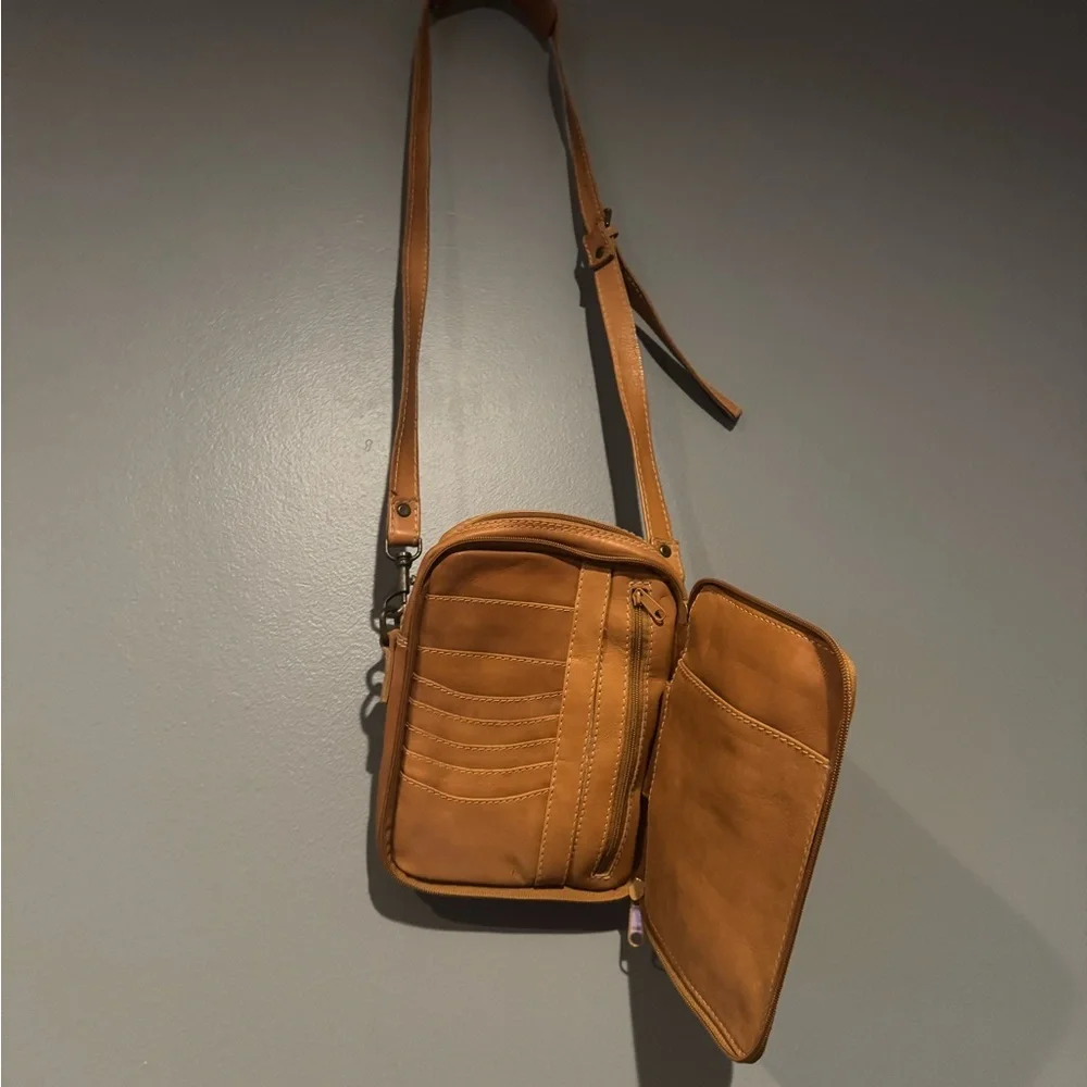 Ellington Brown Leather Messenger Bag with Adjustable Strap